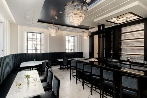 Frontenac_Club-39_480x480