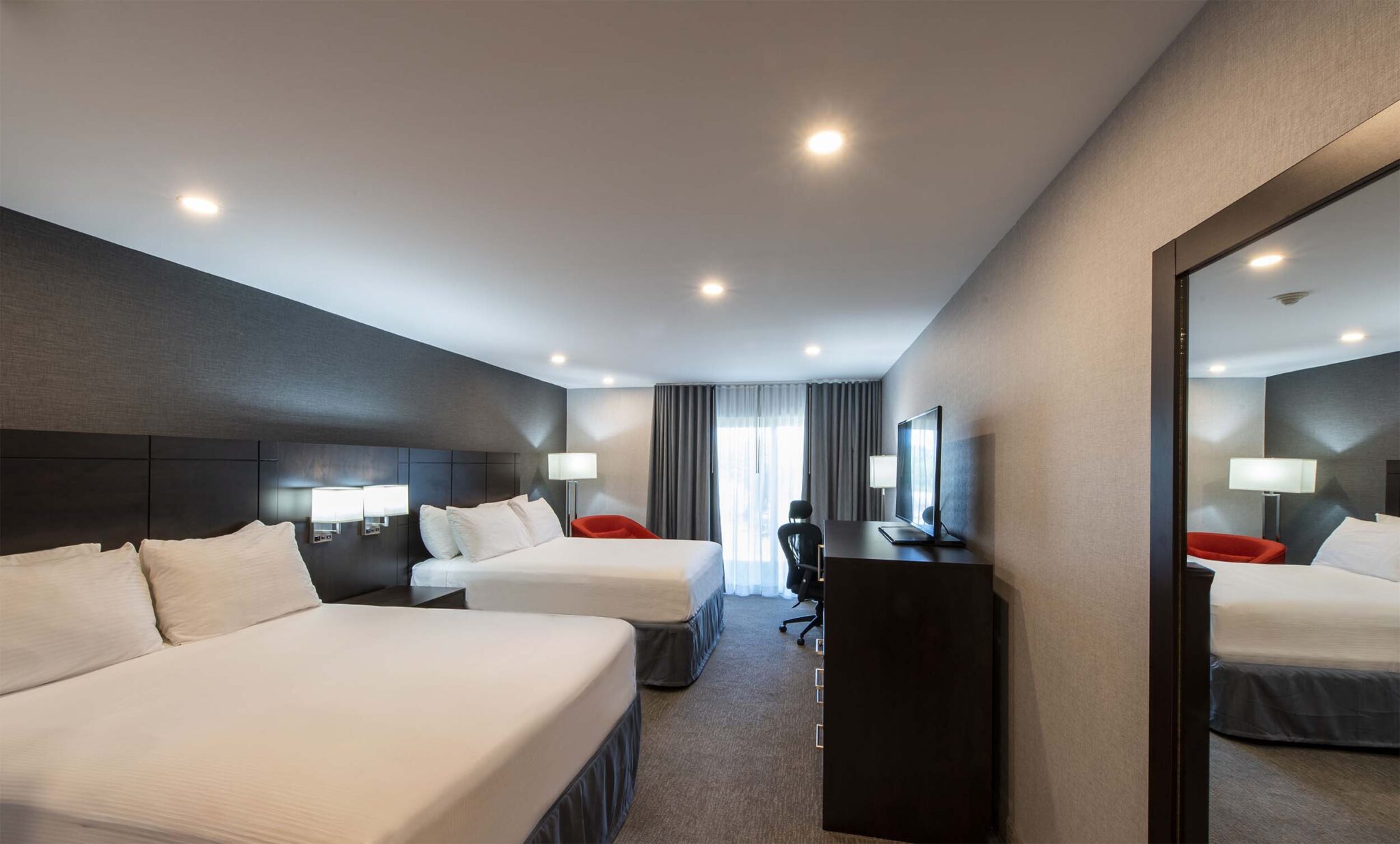 Georgian Bay Hotel Deluxe 2 Queen collingwood ontairo best rates and amenities blue mountain copy