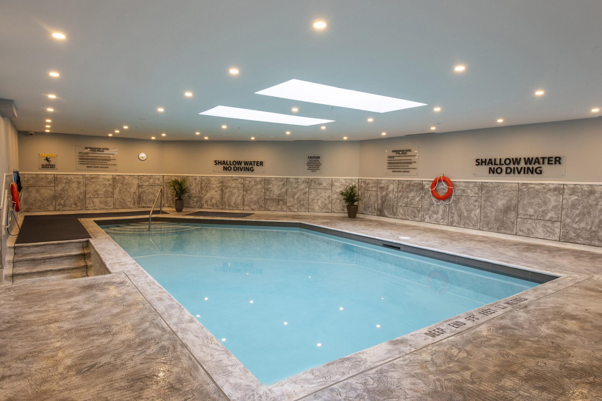 georgian bay hotel collingwood indoor pool
