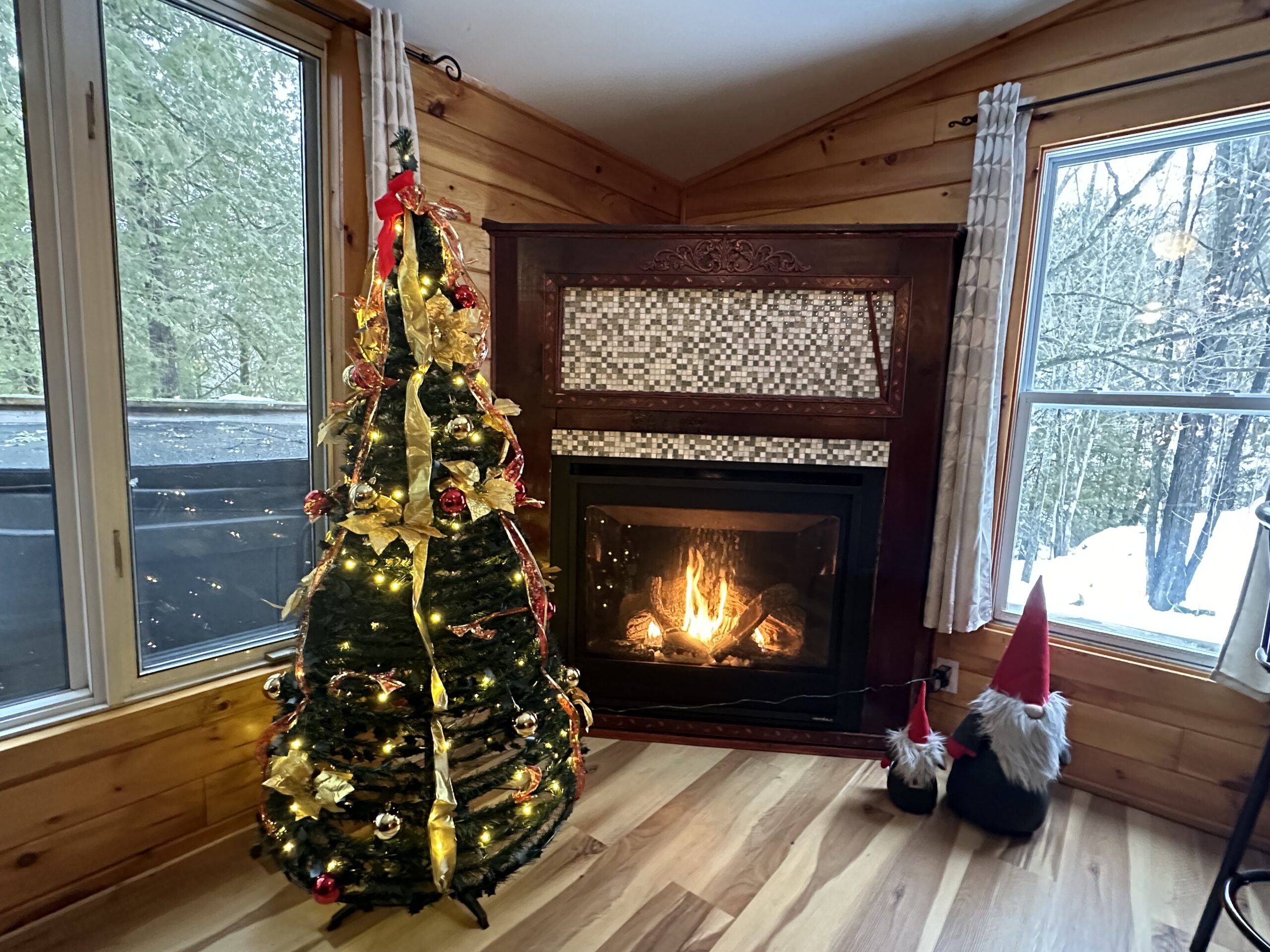Image inside of a cottage at Springwood Cottage Resort - Resorts of Ontario